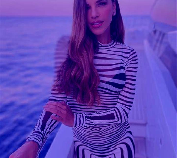 Nadia 2 Plan escort
