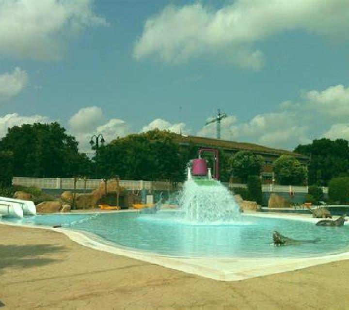 Nadia El Grado escort