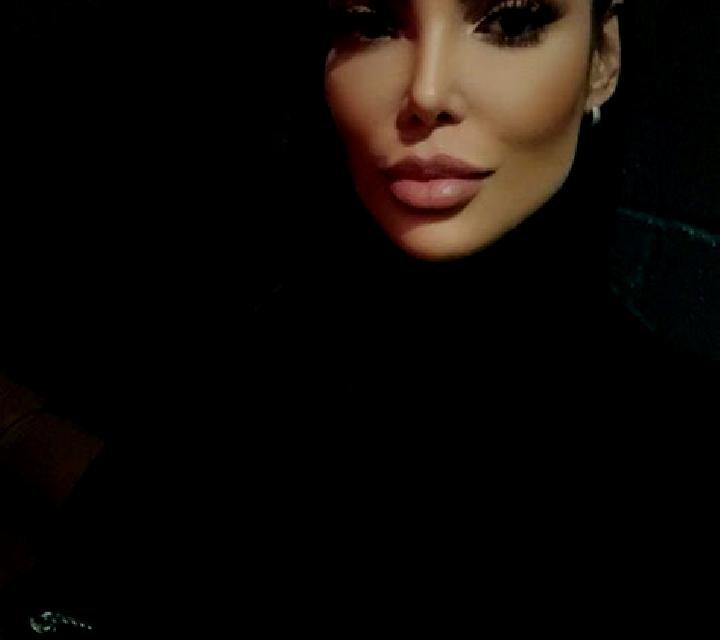 Natalia Perdiguera escort