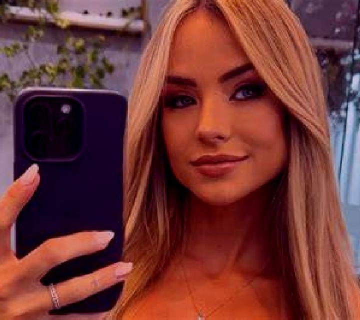 Natalia Puigpunyent escort