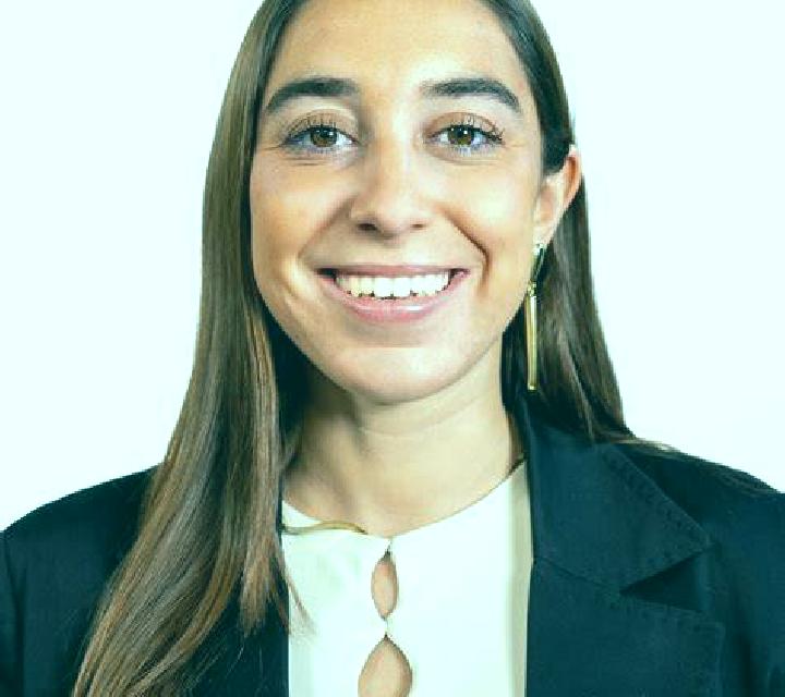 Ángela Media Legua escort