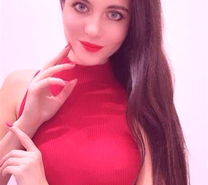 Ángela Ourense escort