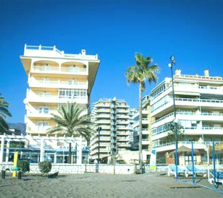 Noa 3 El Rubio escort