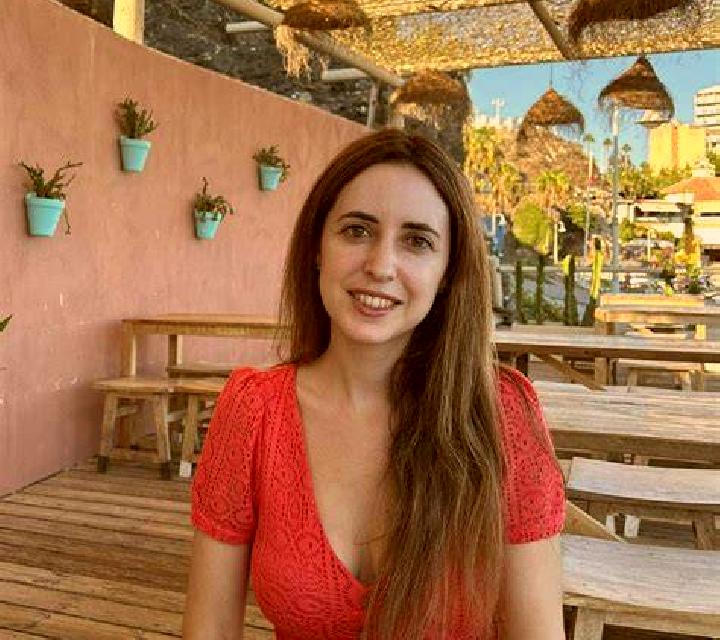 Noa Cardenosa escort