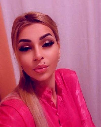 Noa Colindres escort