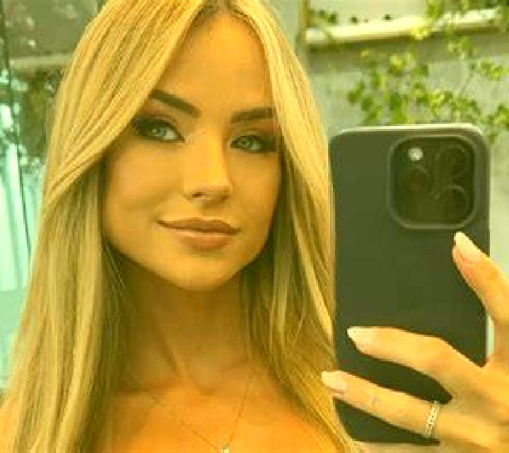 Noa Vidra escort