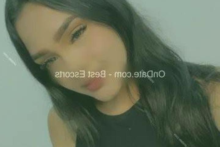 Nora Elciego escort