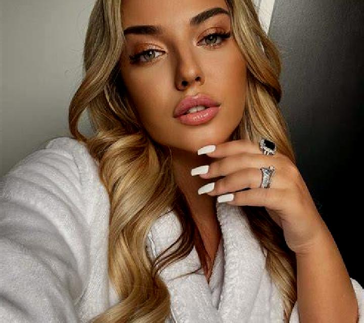 Olivia 3 Cosa escort