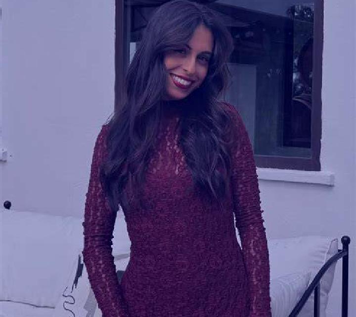 Paula 3 Tomares escort