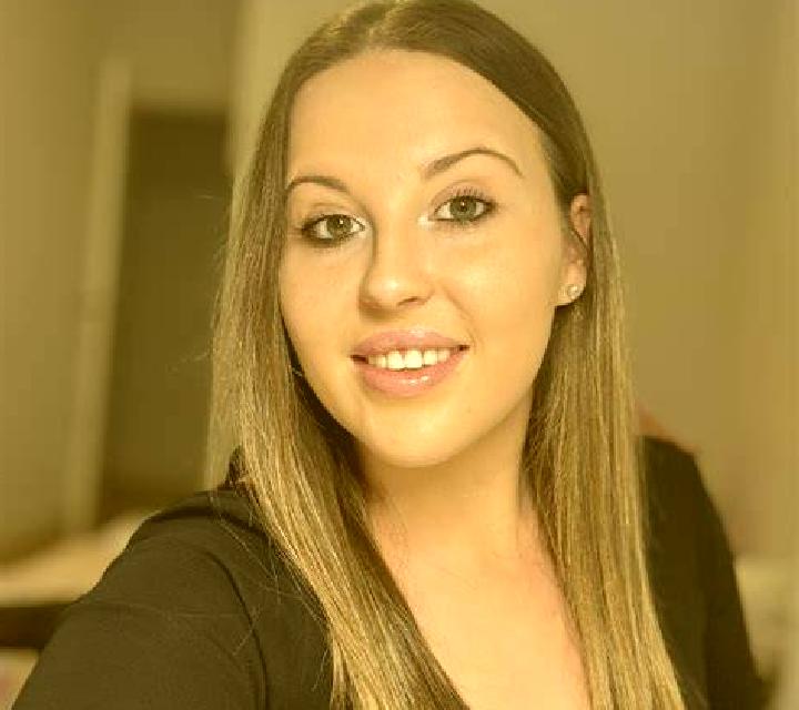 Paula Arantza escort