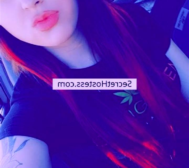 Paula Ibi escort