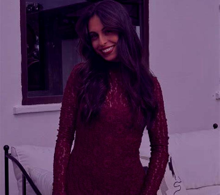 Paula Mazarambroz escort