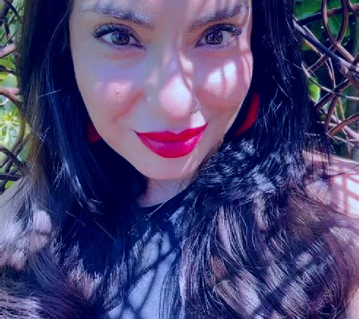 Regina 2 Santiago del Campo escort
