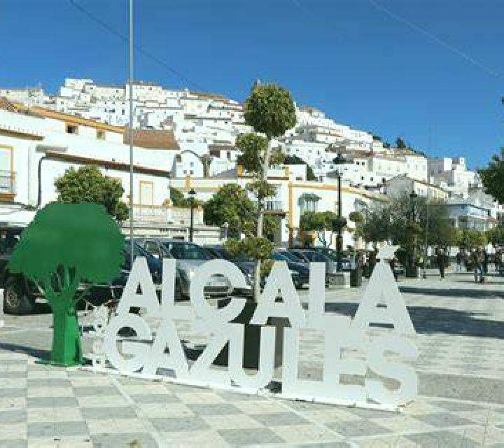 Regina Alcala de los Gazules escort