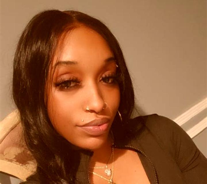 Regina Guillena escort