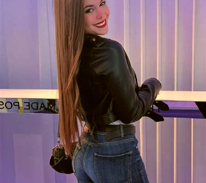 Regina Linares de Mora escort