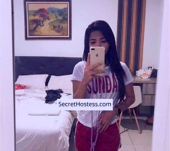 Renata Lupion escort