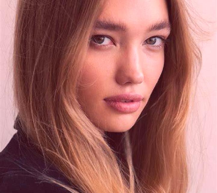 Renata Sora escort