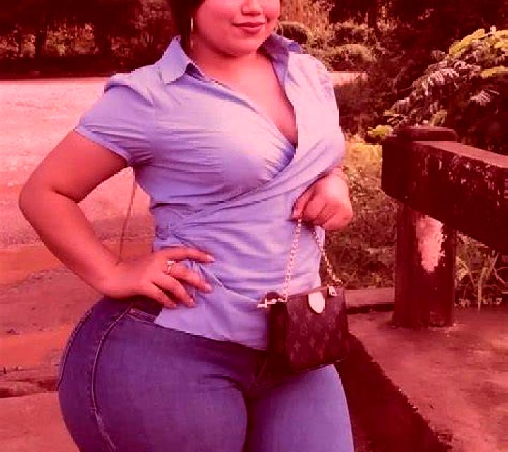 Rosa 3 Manzanal de los Infantes escort
