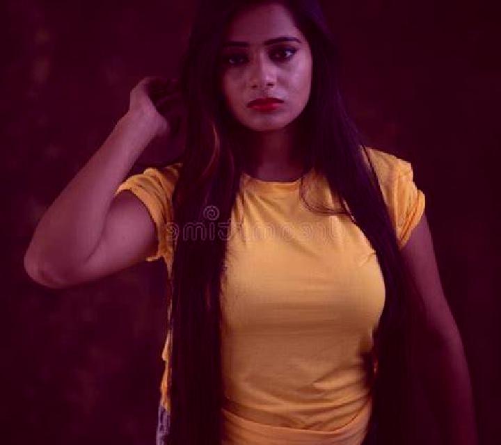 Rosa Boboras escort