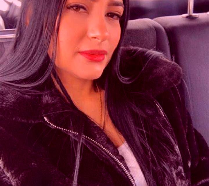 Salma Arminon escort