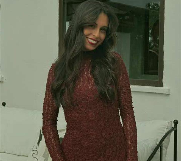 Sara 2 Ejeme escort