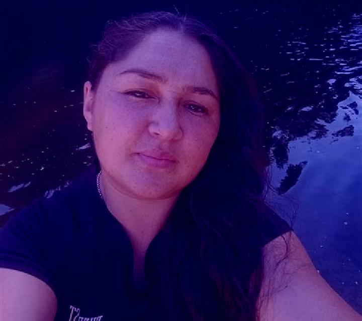 Sara Nivar escort