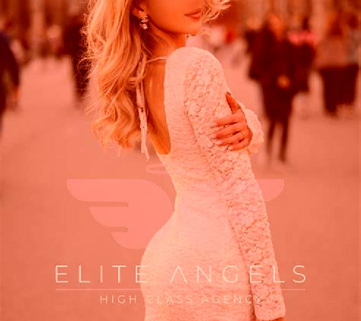 Selene 2 Corcos escort