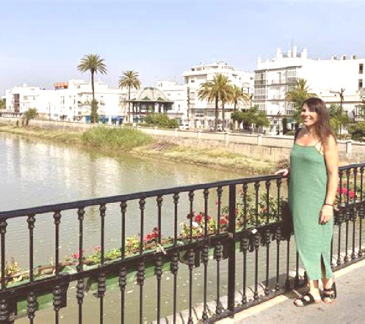Selene 3 Alfes escort