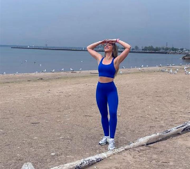 Selene 3 Manciles escort