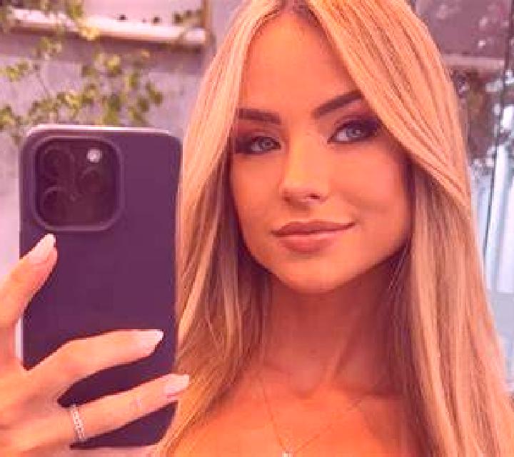 Selene 3 Museros escort