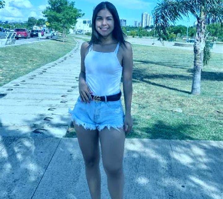 Sofía Berrobi escort