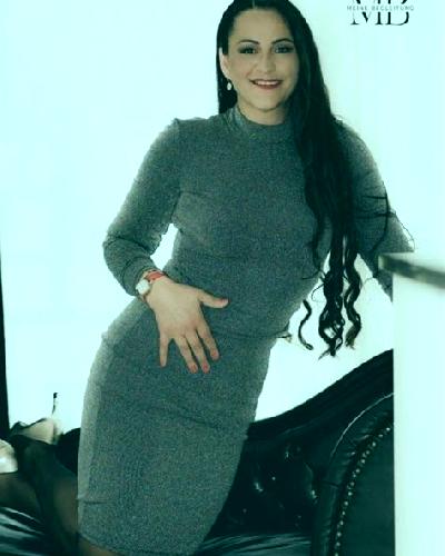 Sofía Vinebre escort