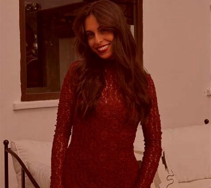 Valentina Carrias escort