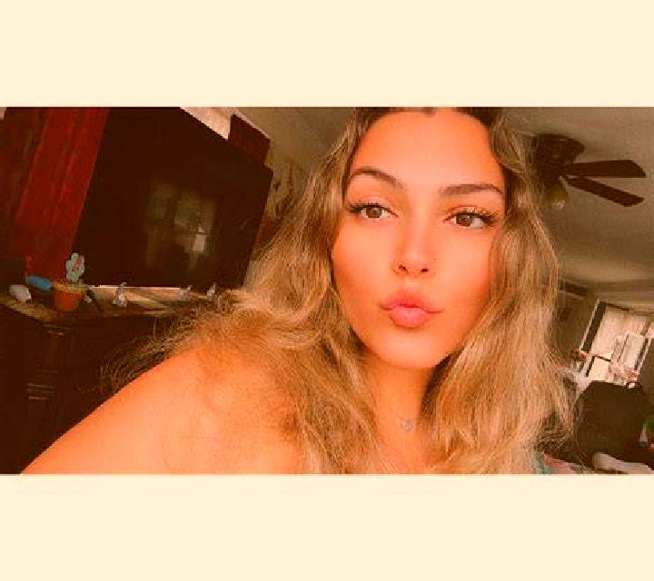 Valeria Mariana escort