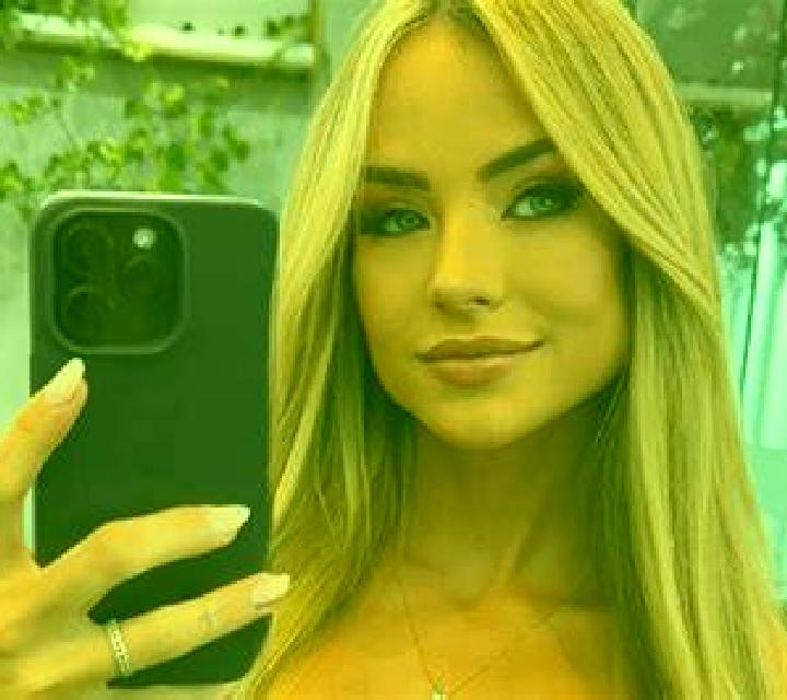 Zara Deia escort